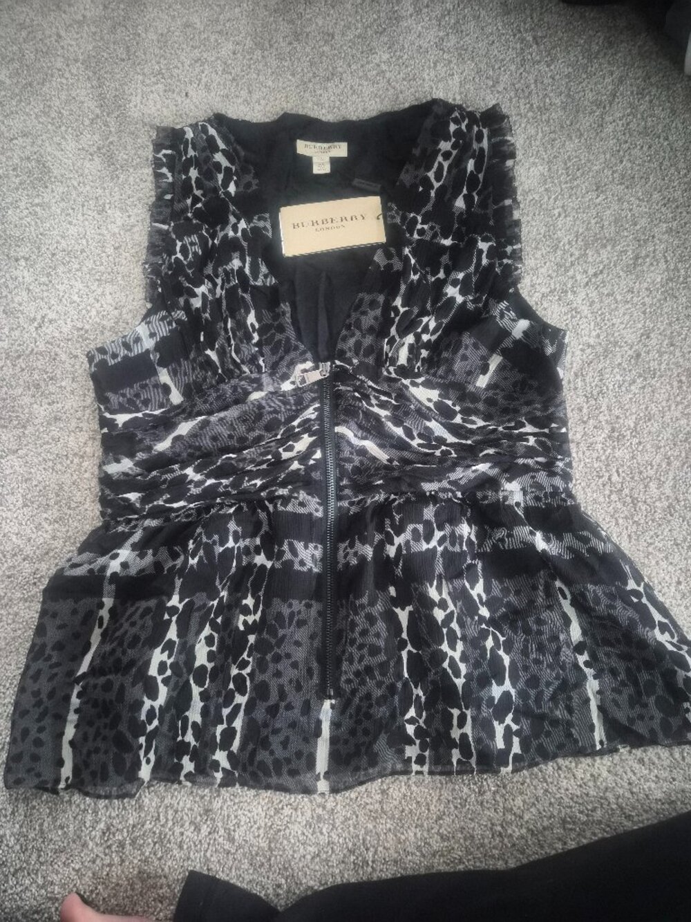BURBERRY LONDON 100% Silk Ruffle Peplum Top